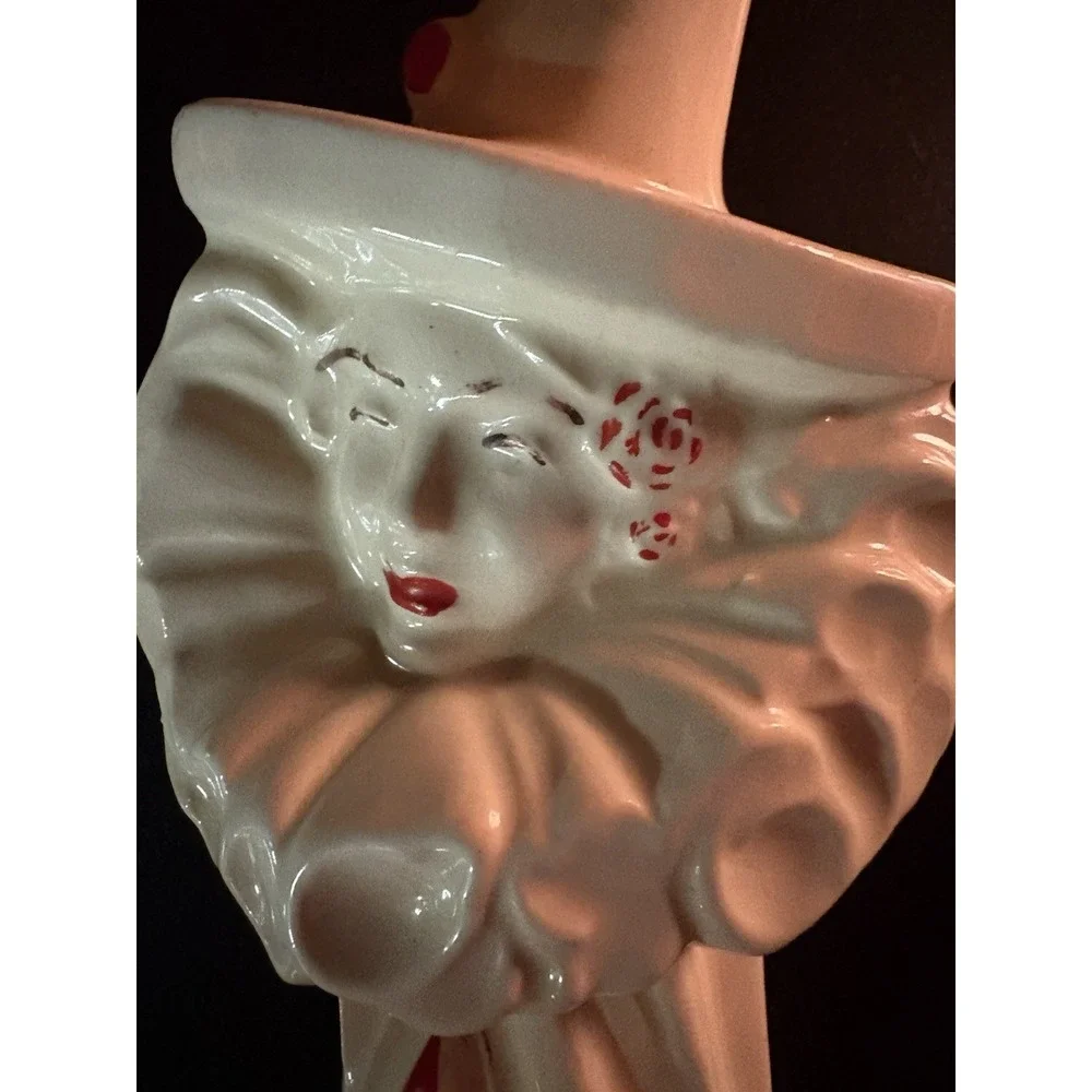 1940'S McCOY POTTERY CLOWN-WALL POCKET -WALL VASE, VERY RARE LADY CLOWN JESTER - Picture 4 of 9